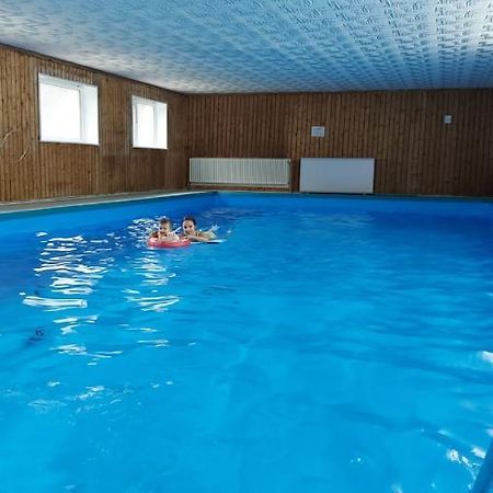 Ferienwohnung Am Waldsee Mit Schwimmbad Gernsbach Esterno foto